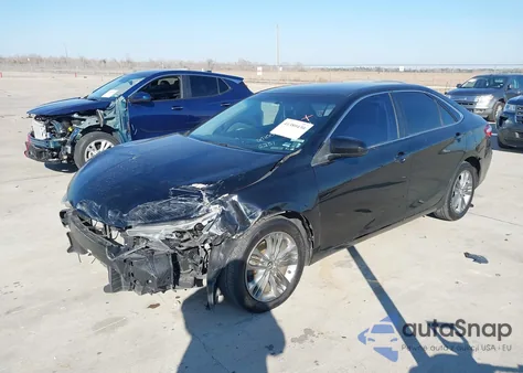 2015 Toyota Camry Se z USA, uszkodzony, nr VIN 4T1BF1FK6FU026251